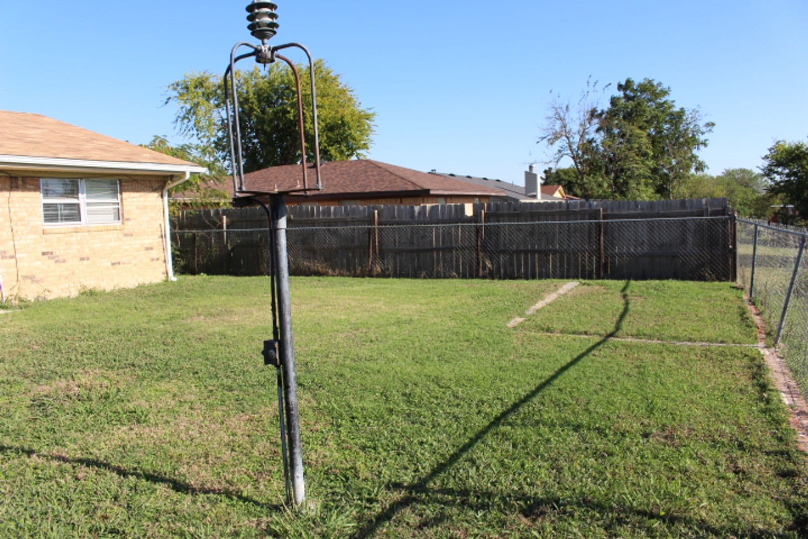 Lawton House: 313 SW 72nd Street
