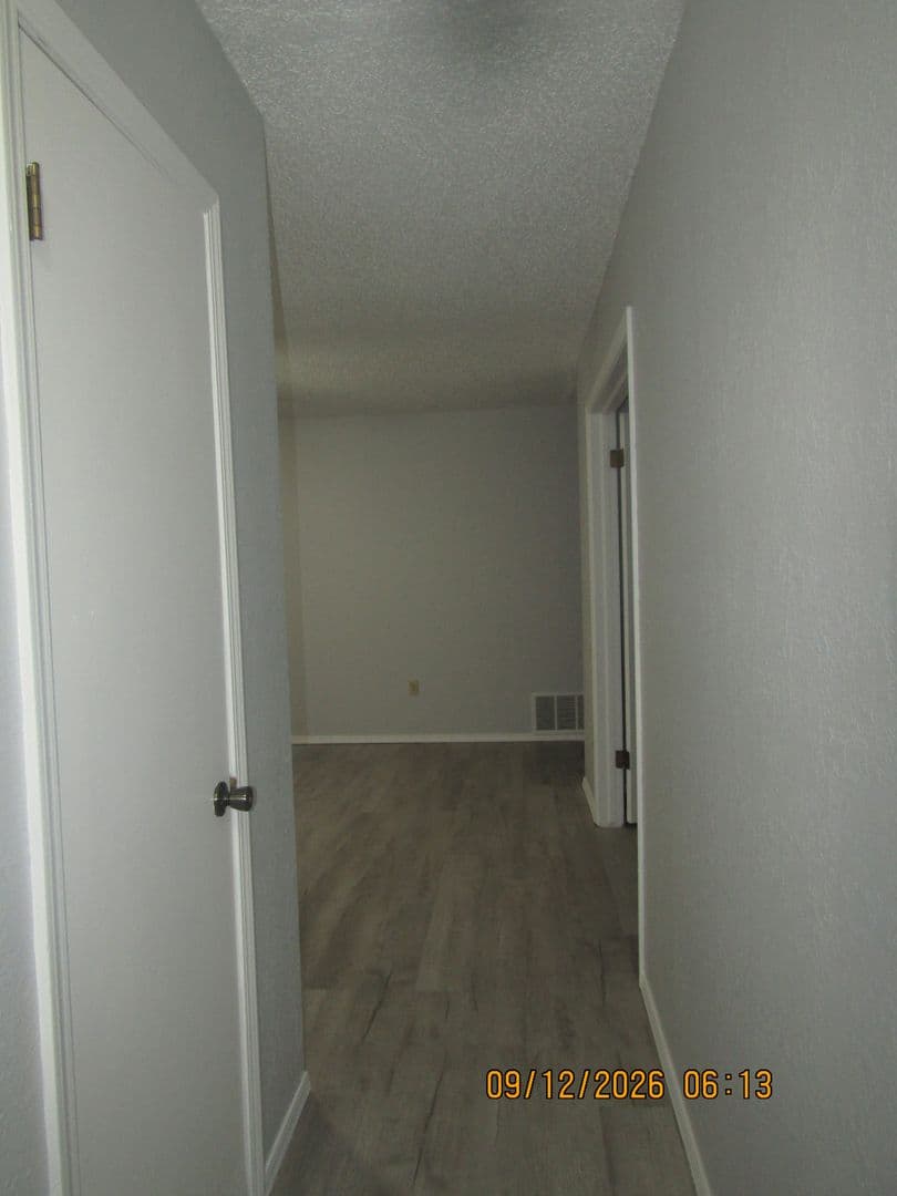 Lawton House: 319 NE Skyline Circle
