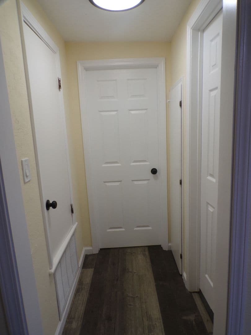 Lawton House: 105 SW 19th Street