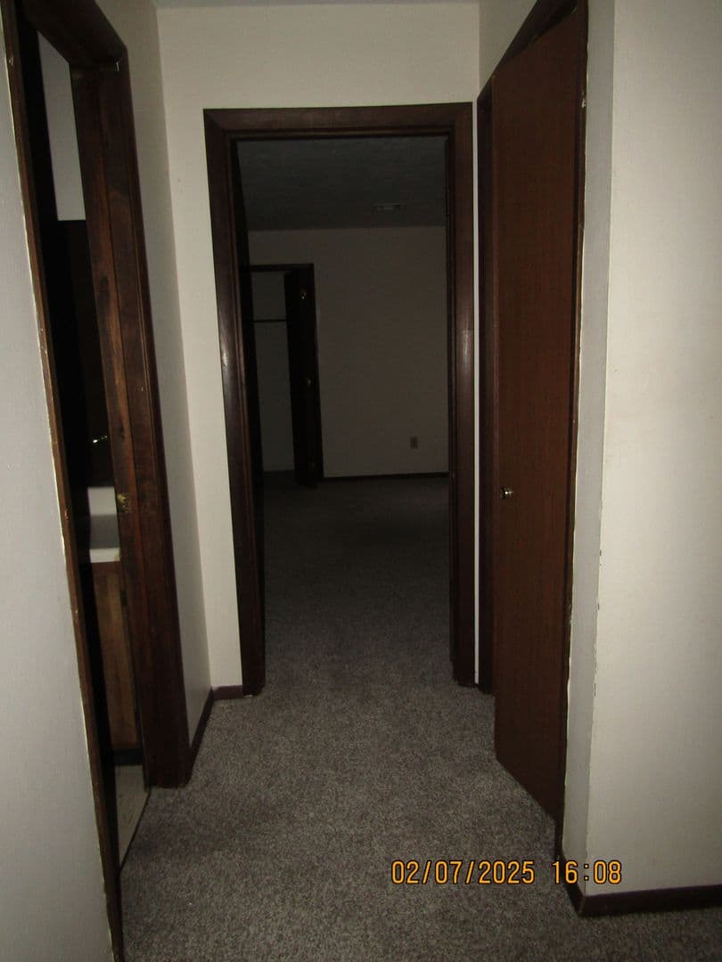 Lawton House: 7914 NW Crossland Circle