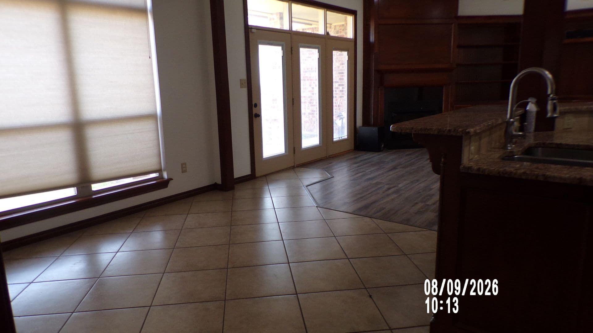 Lawton House: 114 NW Sandy Trail Circle