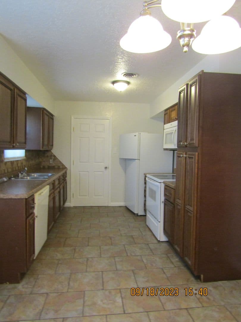 Lawton House: 3830 NW Euclid Avenue