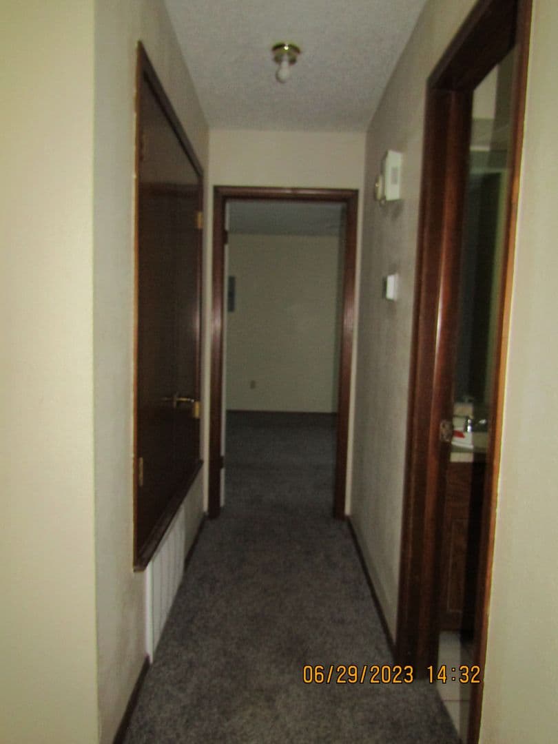 Cache House: 1101 West E Avenue