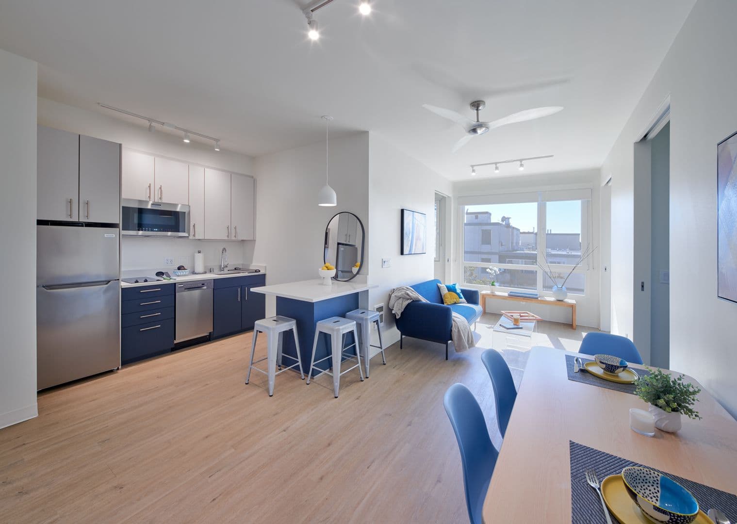 Berkeley Apartment: 1752 Shattuck Avenue