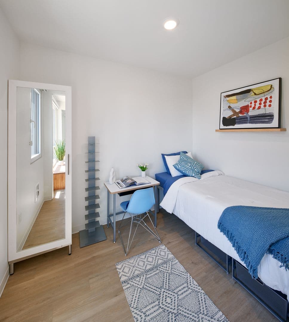 Berkeley Apartment: 1752 Shattuck Avenue