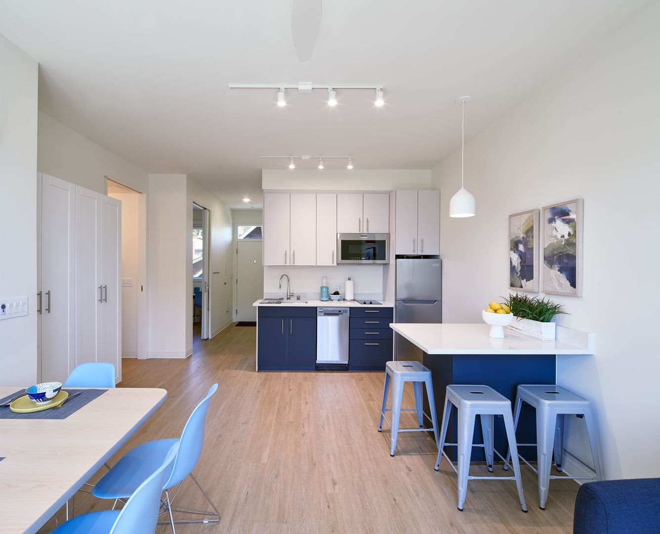 Berkeley Apartment: 1752 Shattuck Avenue