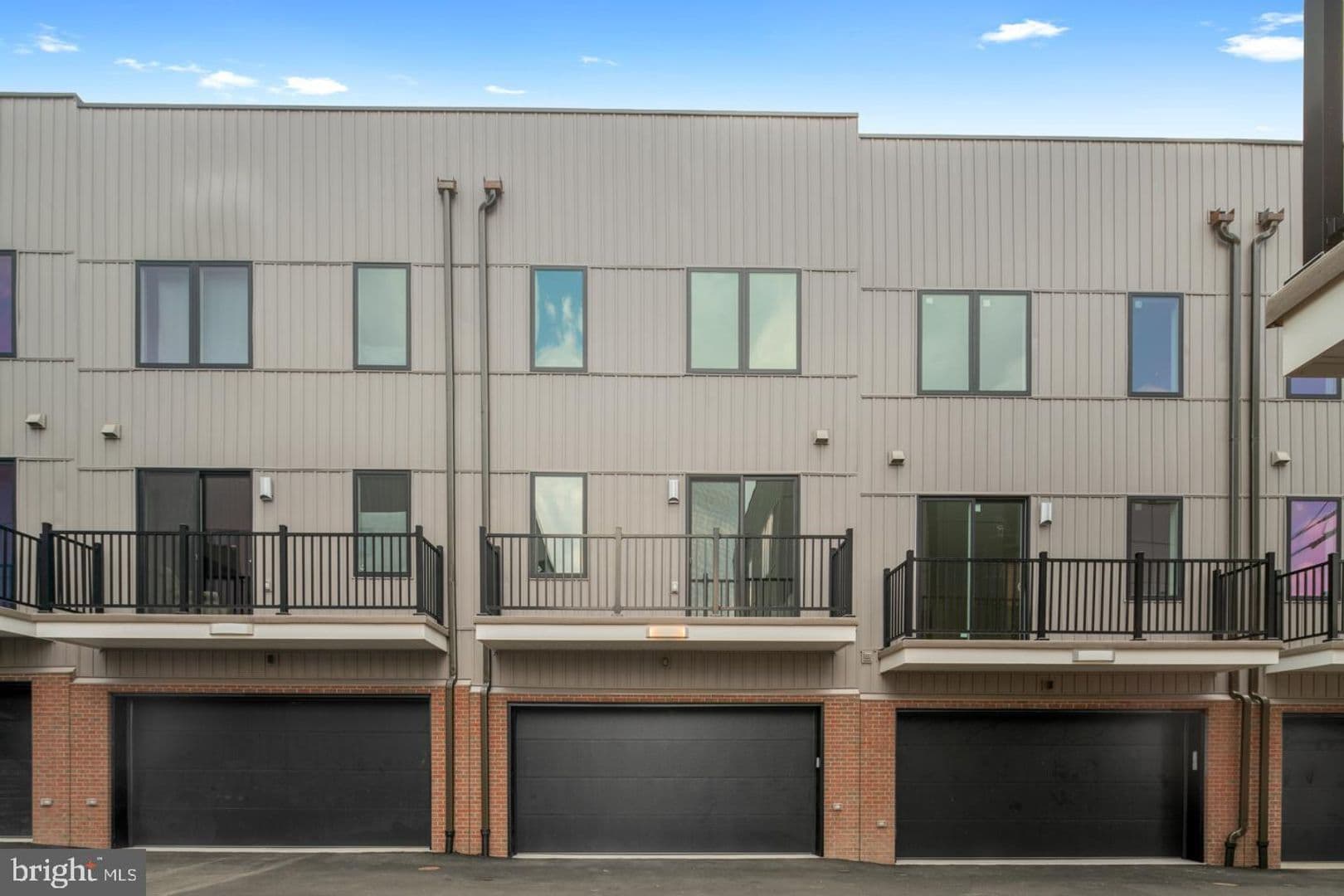 Philadelphia House: 1421 South Hancock St