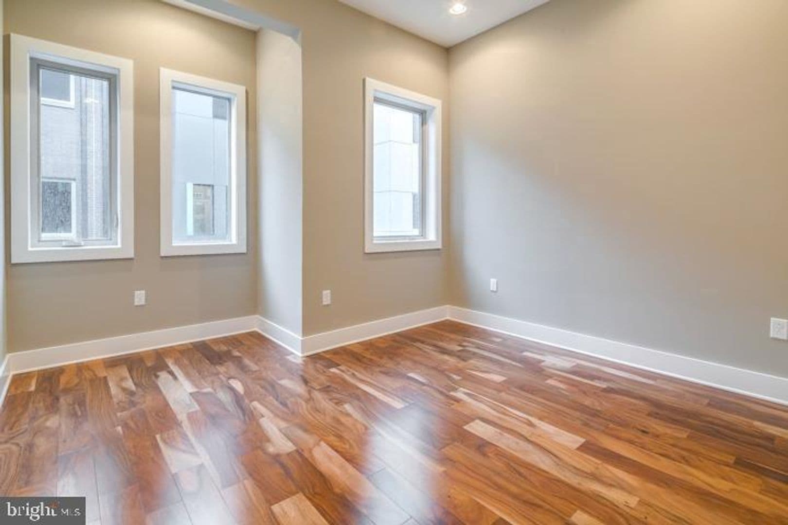 Philadelphia House: 826 N 3rd#4