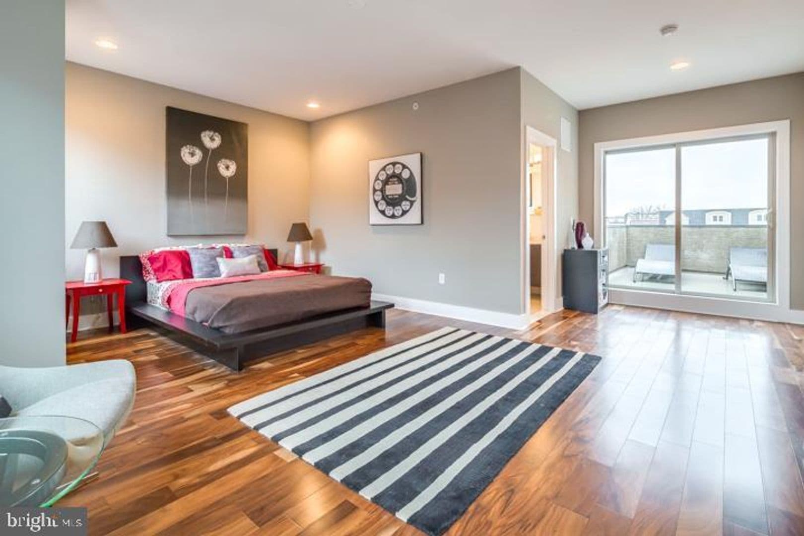 Philadelphia House: 826 N 3rd#4