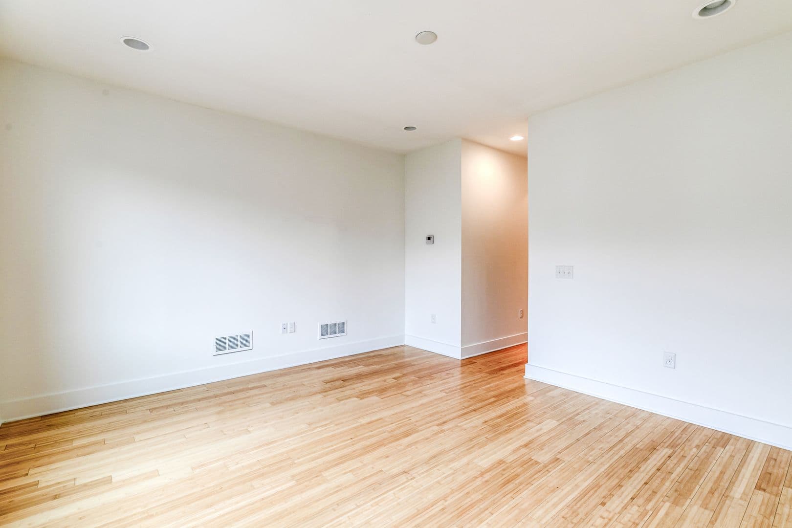 Philadelphia House: 919 N 5th St #7