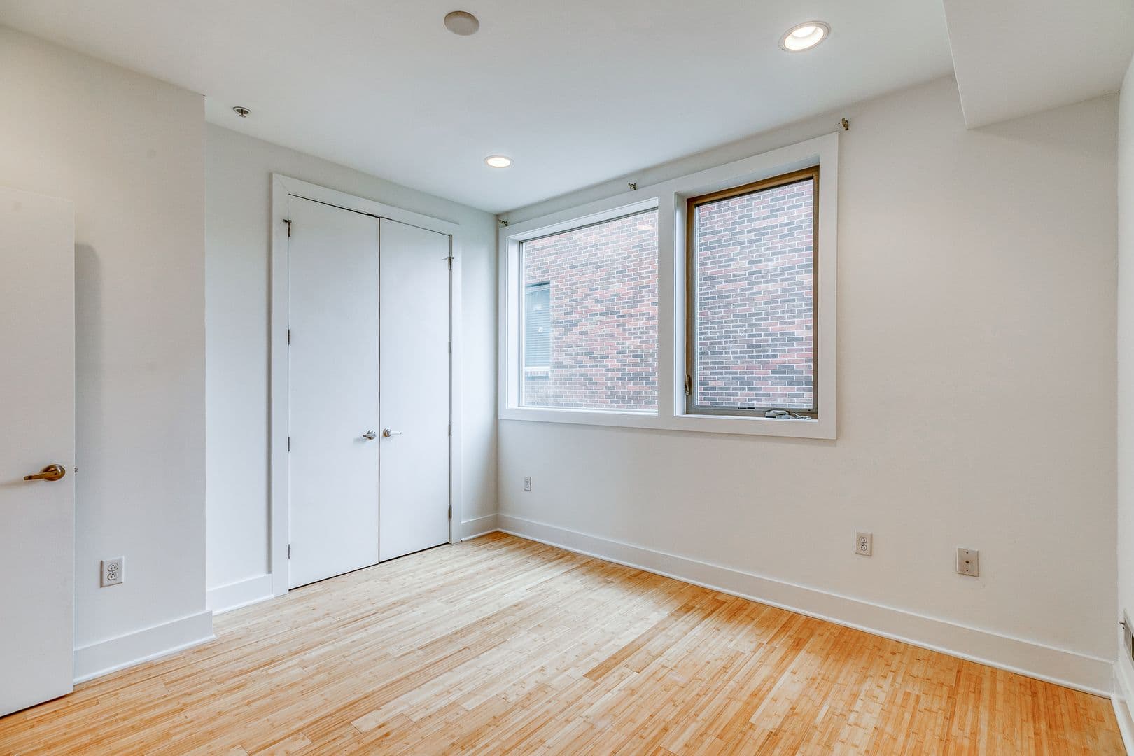 Philadelphia House: 412 N Front Street #15