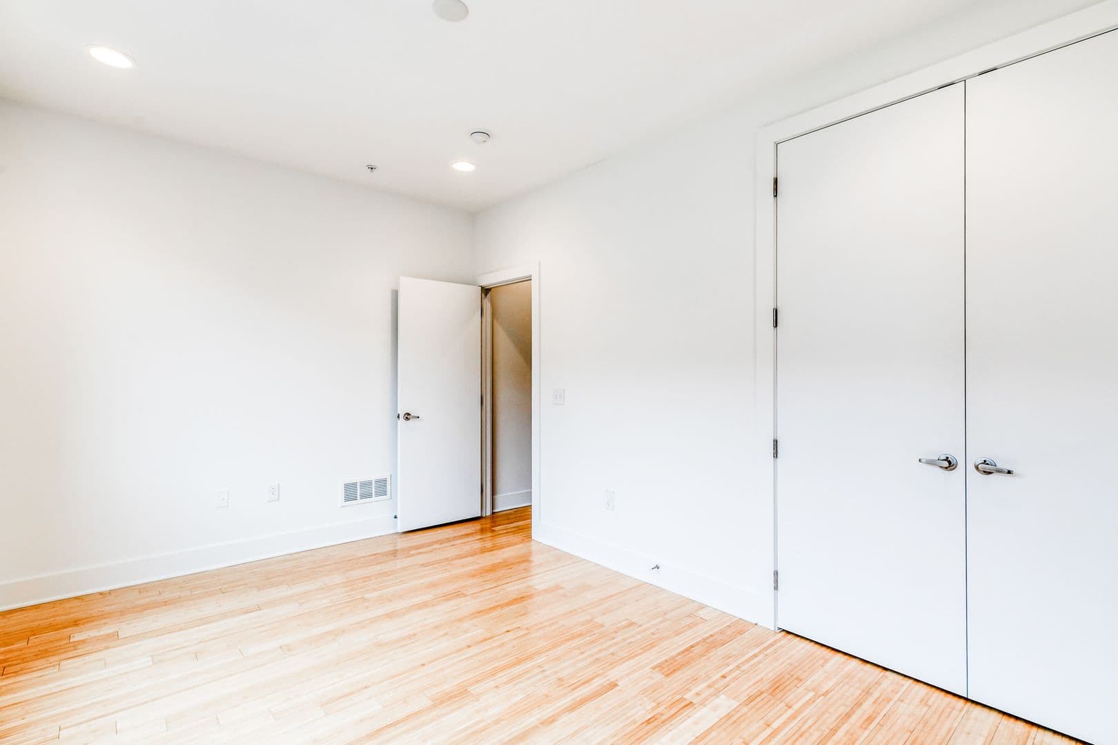 Philadelphia House: 919 N 5th St #7