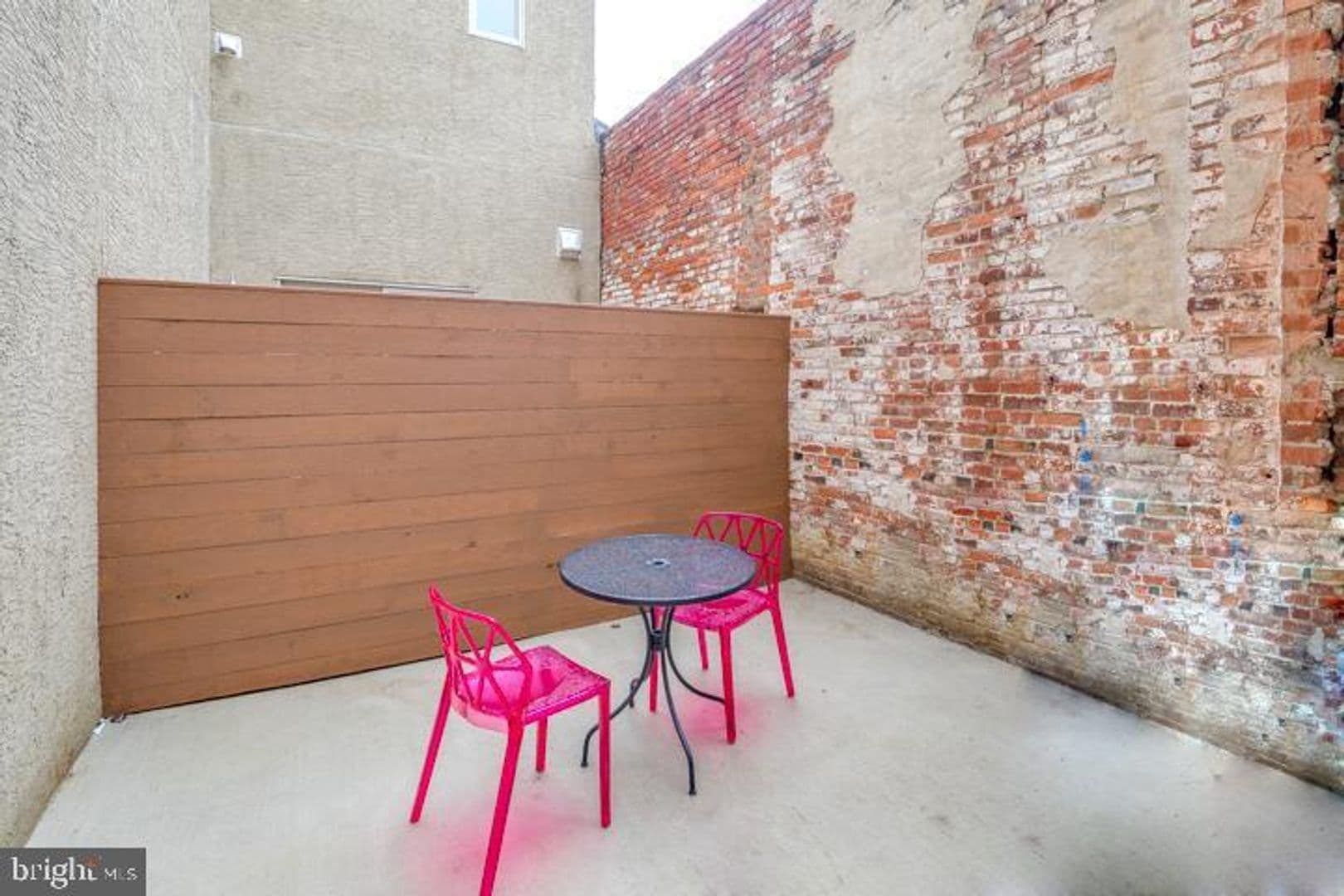 Philadelphia House: 826 N 3rd#4
