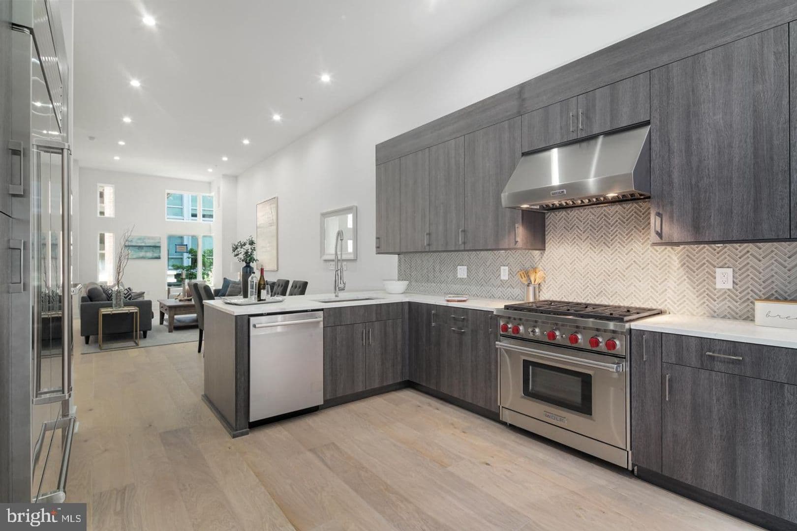 Philadelphia House: 108 Black Horse Alley