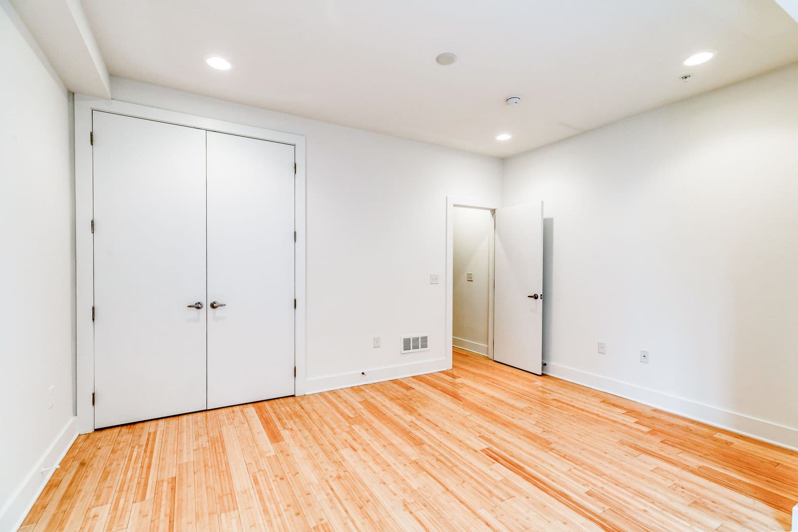 Philadelphia House: 919 N 5th St #7