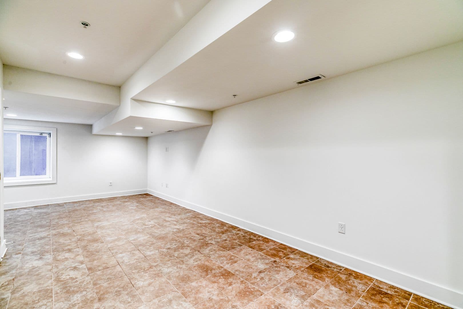 Philadelphia House: 919 N 5th St #7
