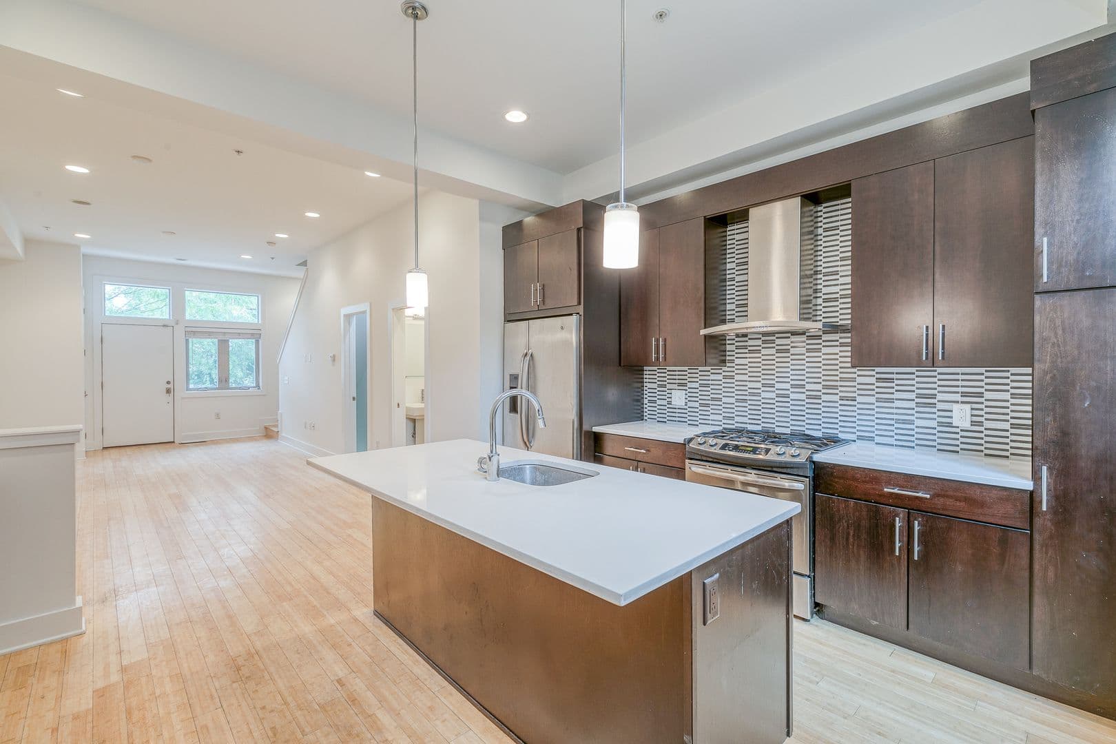 Philadelphia House: 412 N Front Street #15