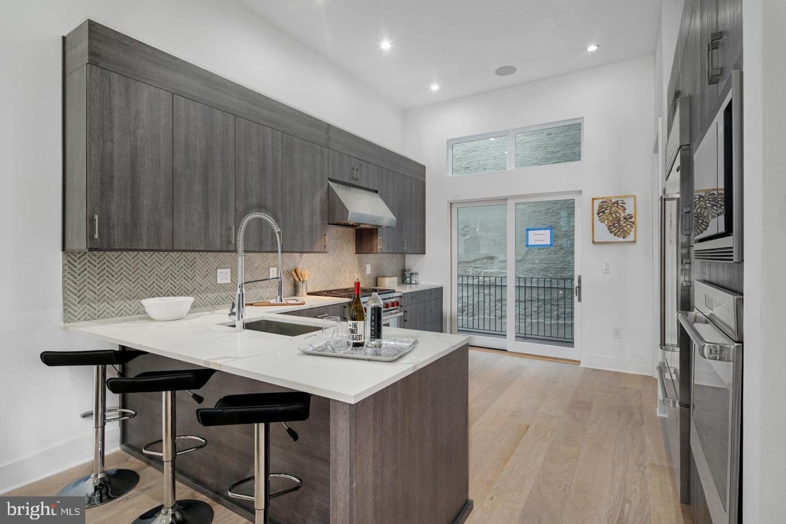Philadelphia House: 108 Black Horse Alley