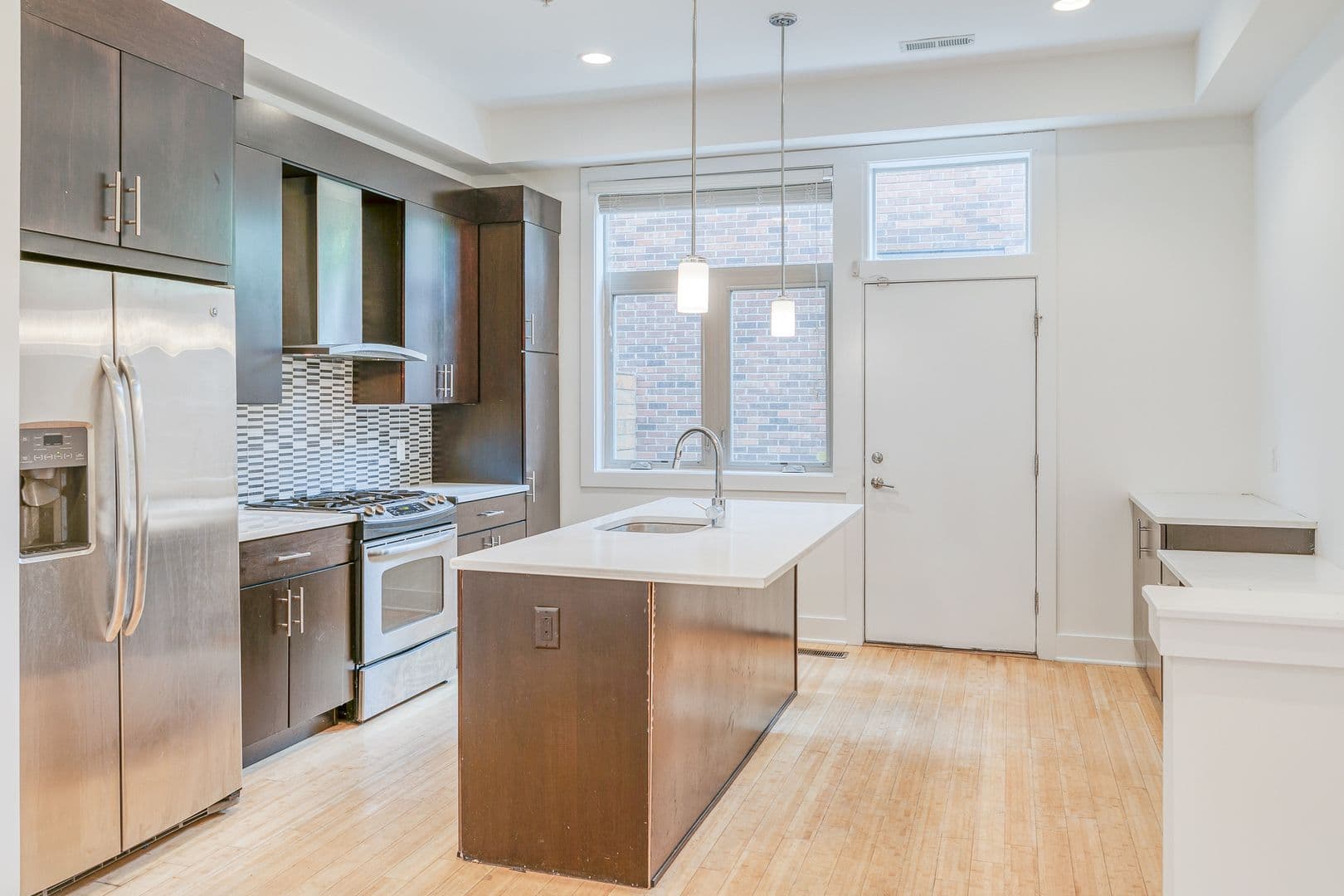 Philadelphia House: 412 N Front Street #15