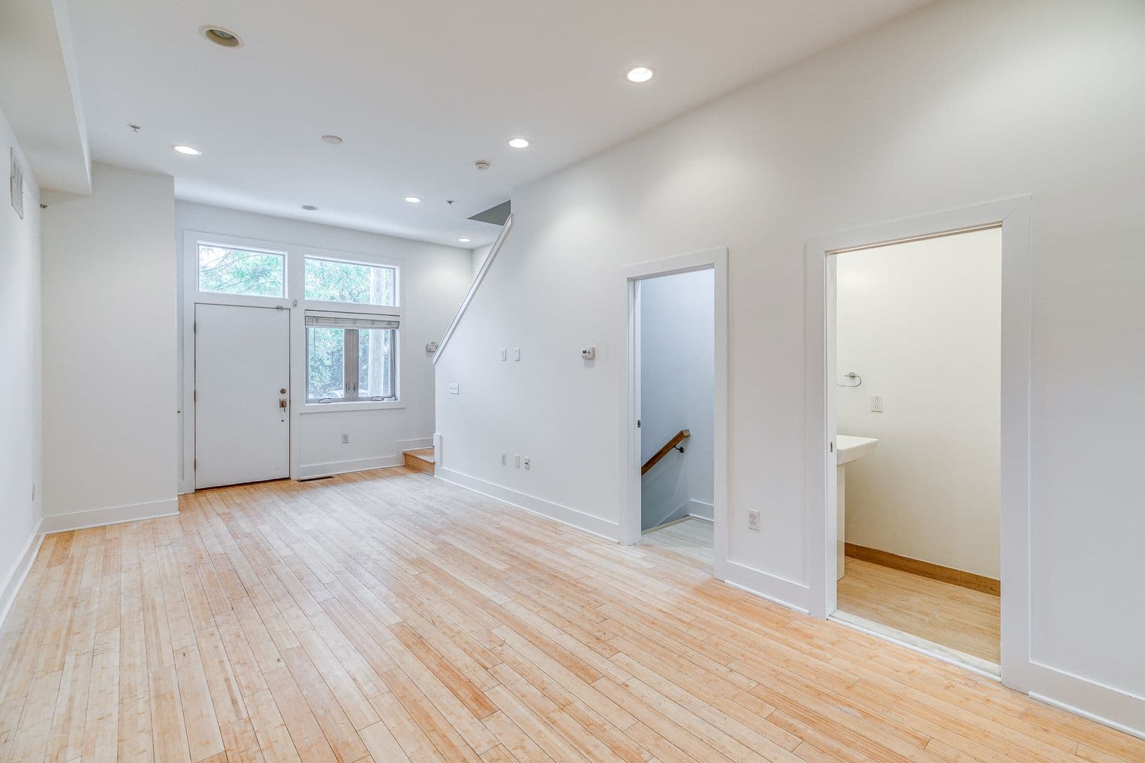 Philadelphia House: 412 N Front Street #15