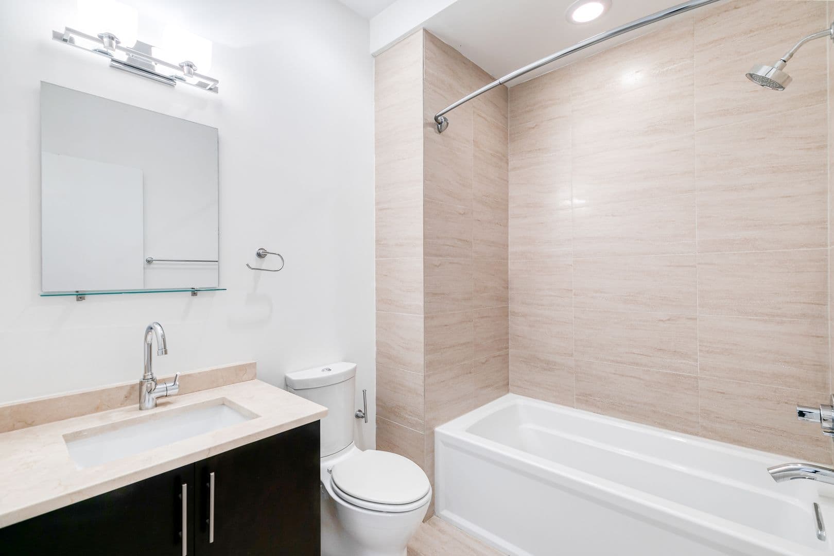 Philadelphia House: 919 N 5th St #7