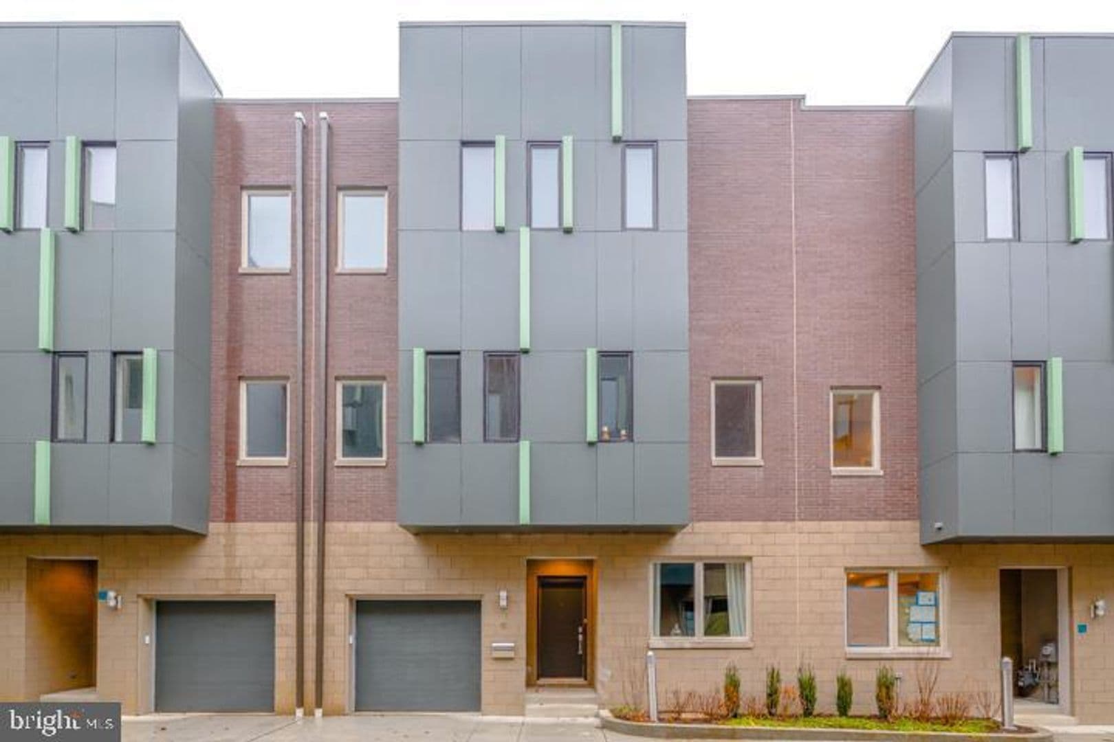 Philadelphia House: 826 N 3rd#4