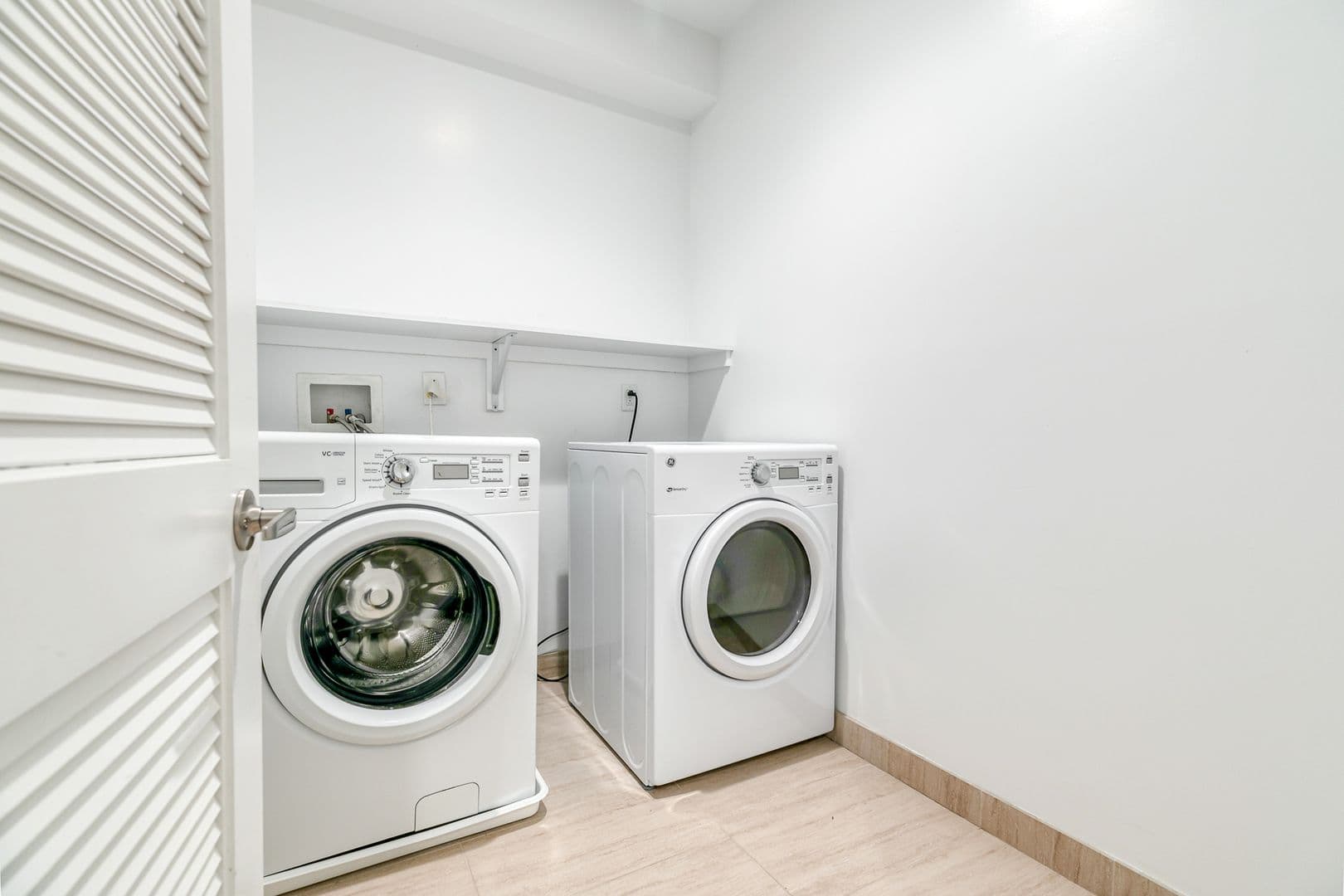 Philadelphia House: 919 N 5th St #7