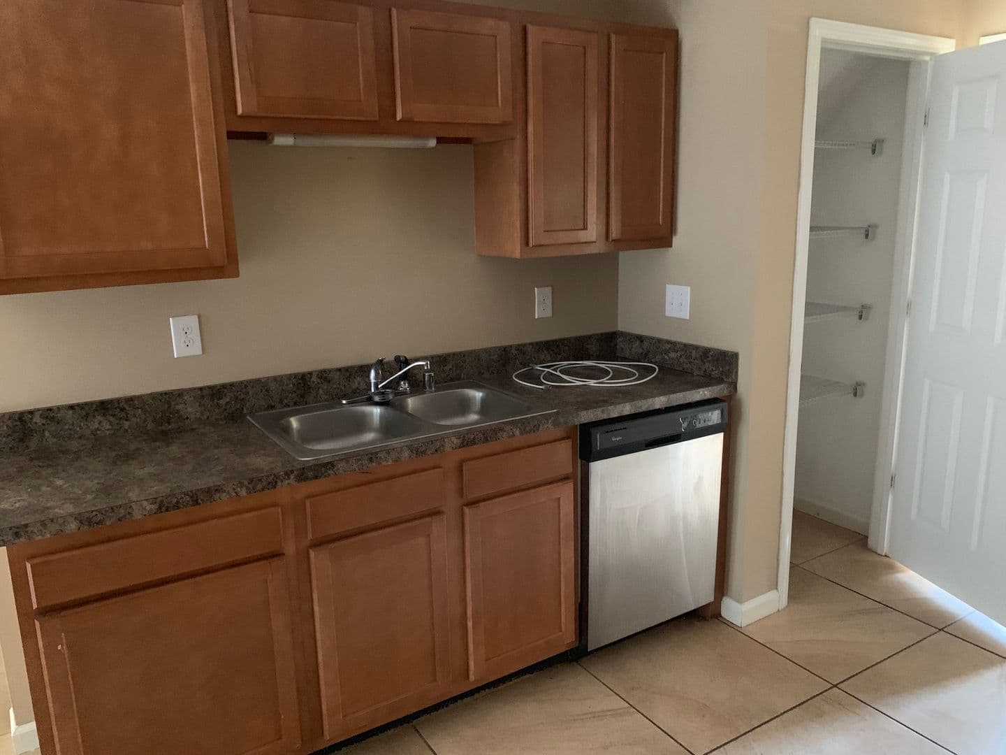 Shepherdsville Townhome: 107 Nancy Drive