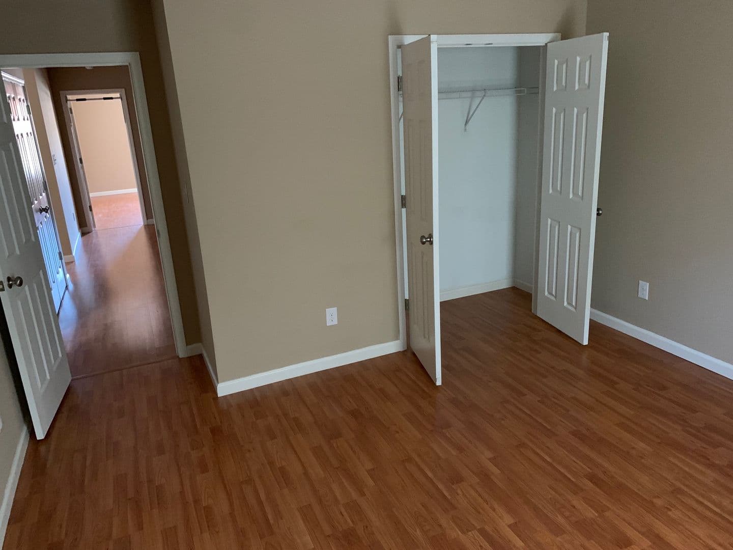 Shepherdsville Townhome: 107 Nancy Drive