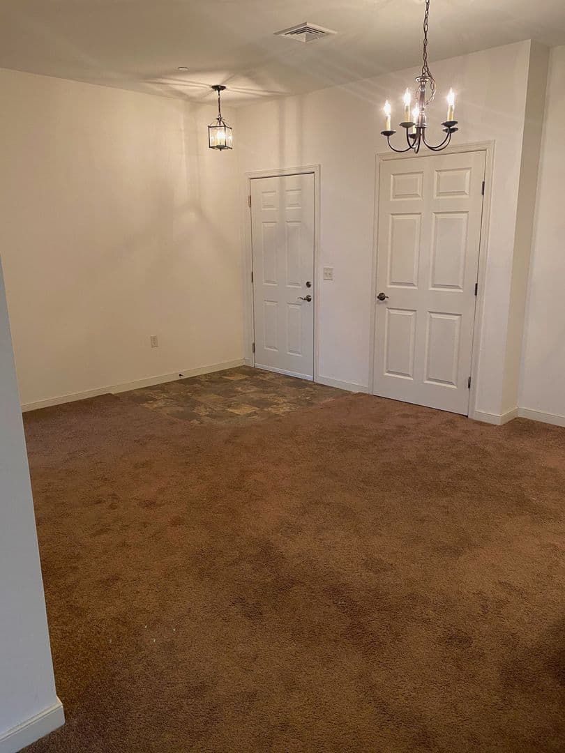 Shippensburg Apartment: 100 Deerfield Lane