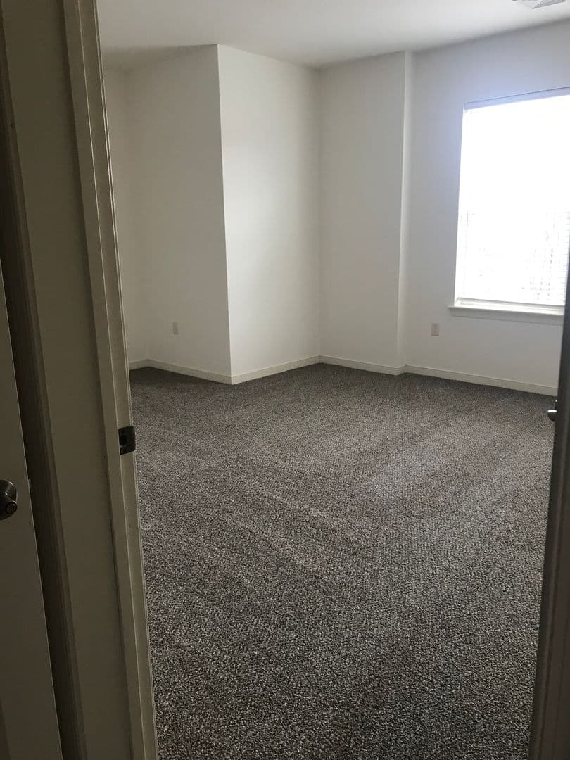 Shippensburg Apartment: 100 Deerfield Lane