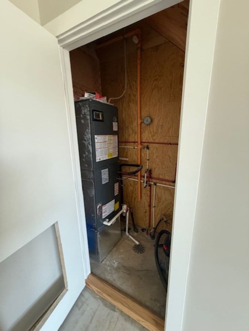 Manheim Townhome: Fruitville Pike