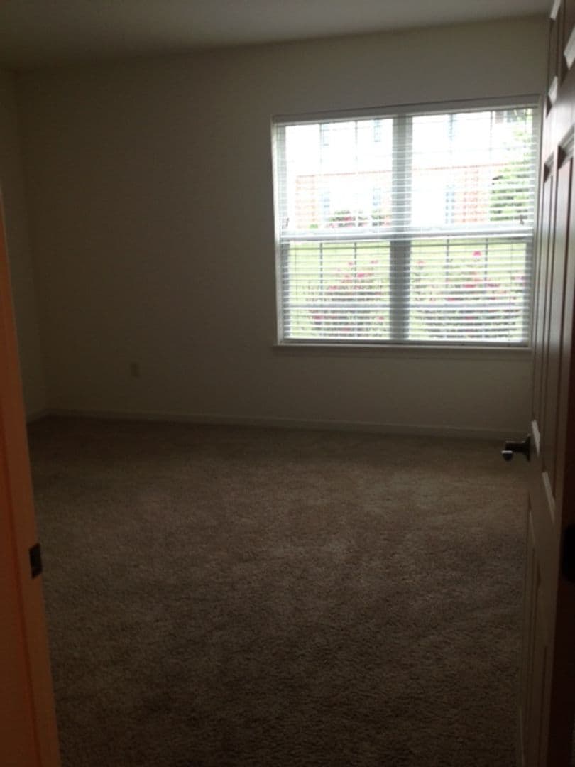 Shippensburg Apartment: 100 Deerfield Lane