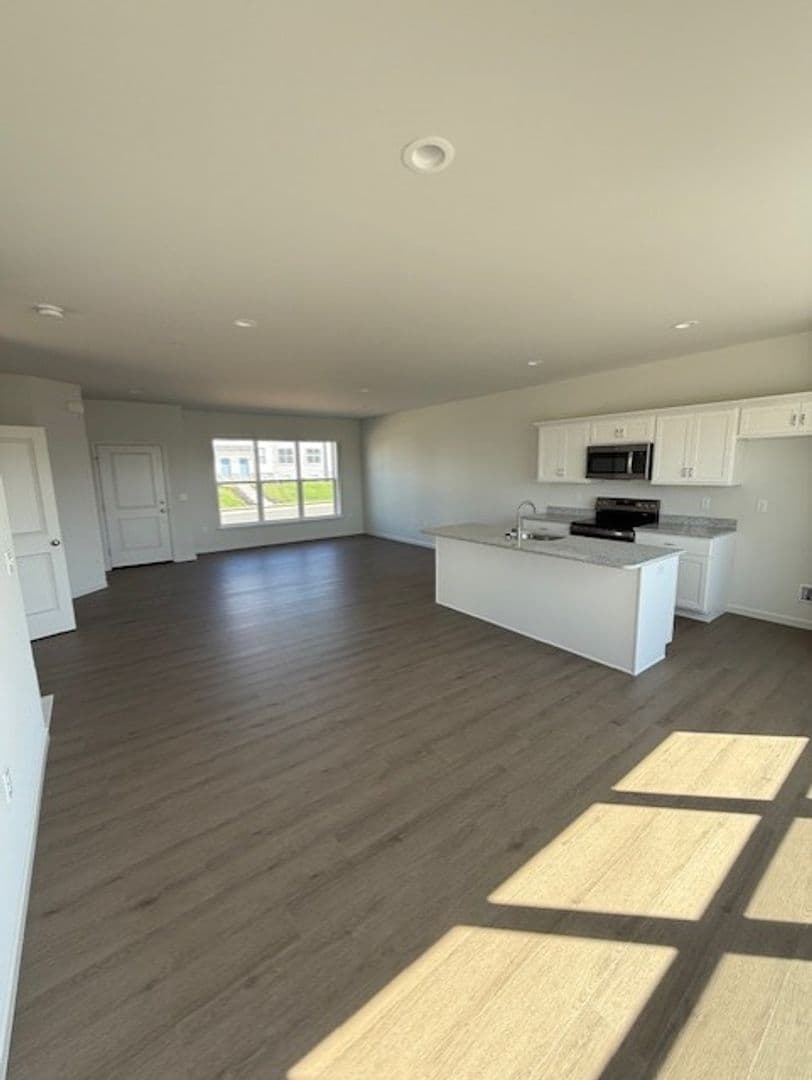 Elizabethtown Apartment: N. Conifer Dr.