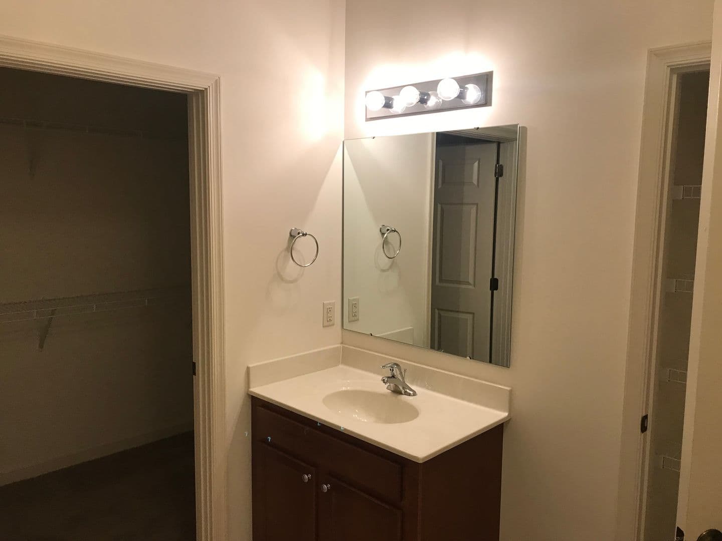 Shippensburg Apartment: 100 Deerfield Lane