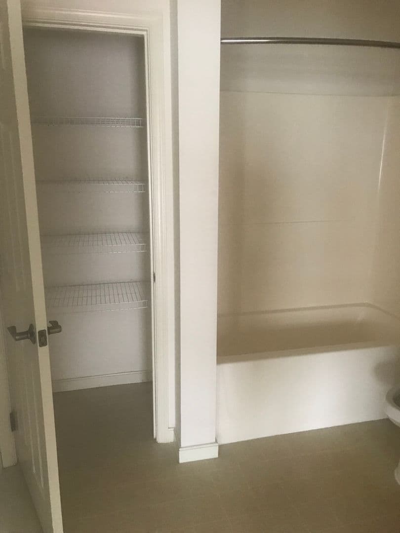 Shippensburg Apartment: 100 Deerfield Lane