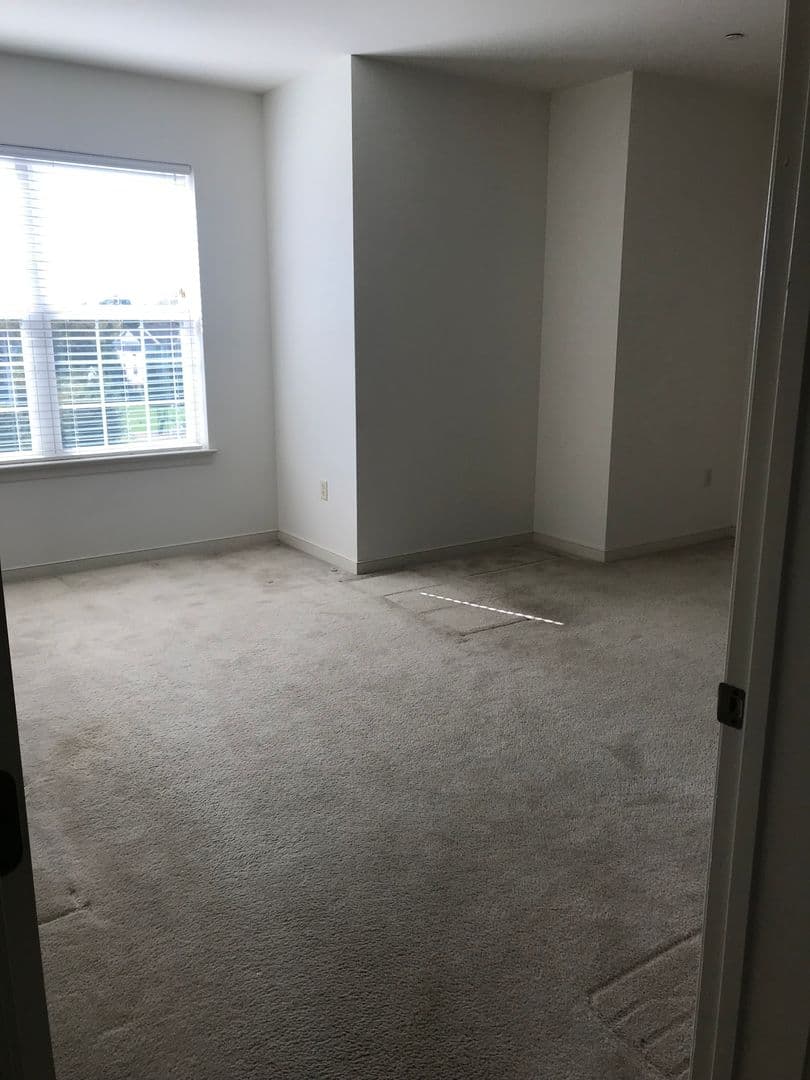 Shippensburg Apartment: 100 Deerfield Lane