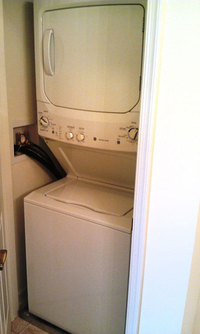 Shippensburg Apartment: 100 Deerfield Lane