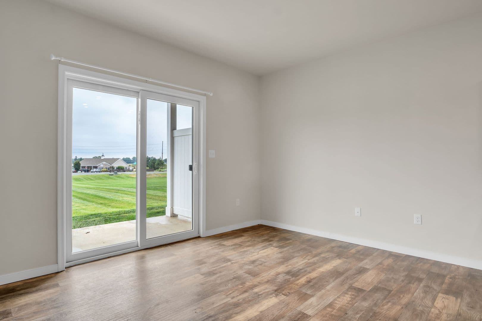 Palmyra Apartment: 125 Farmshed Rd