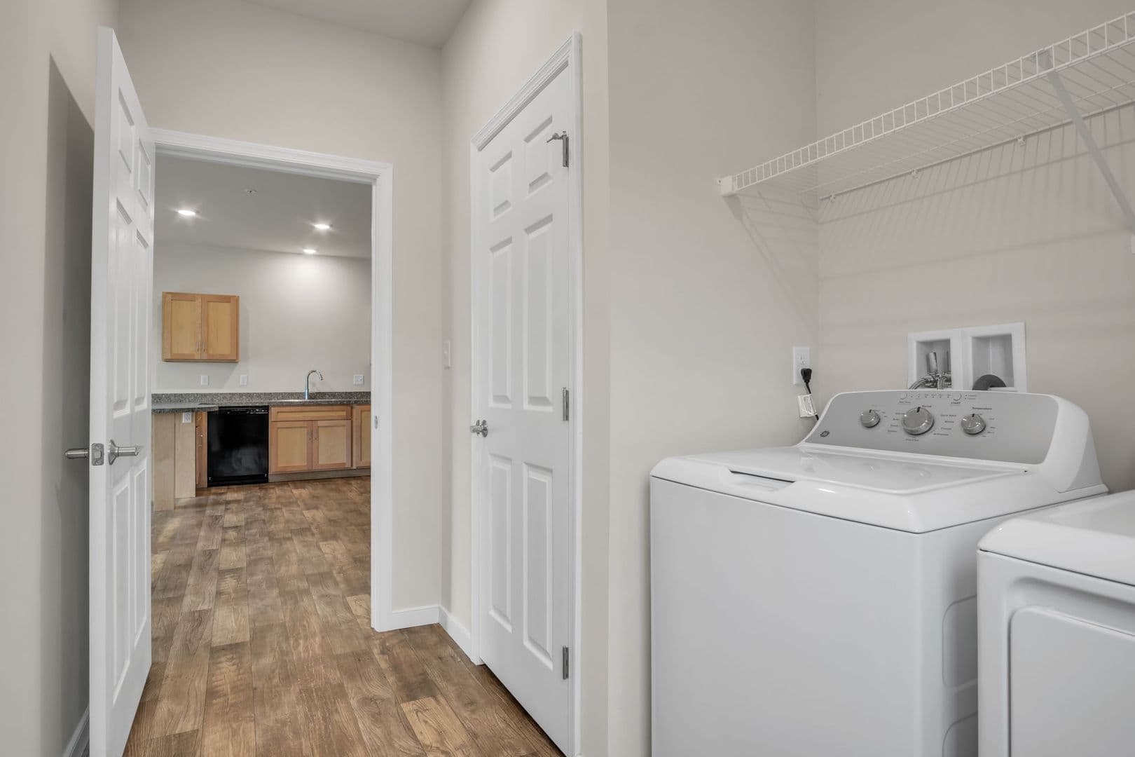 Palmyra Apartment: 125 Farmshed Rd