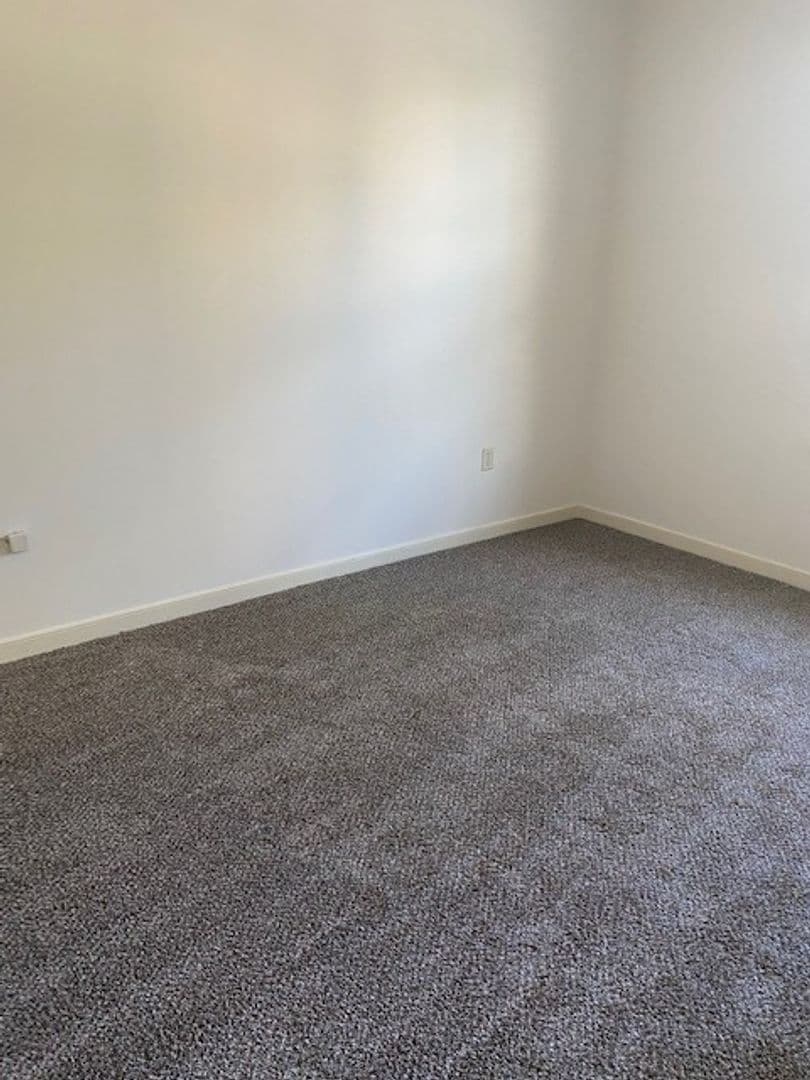 Shippensburg Apartment: 100 Deerfield Lane