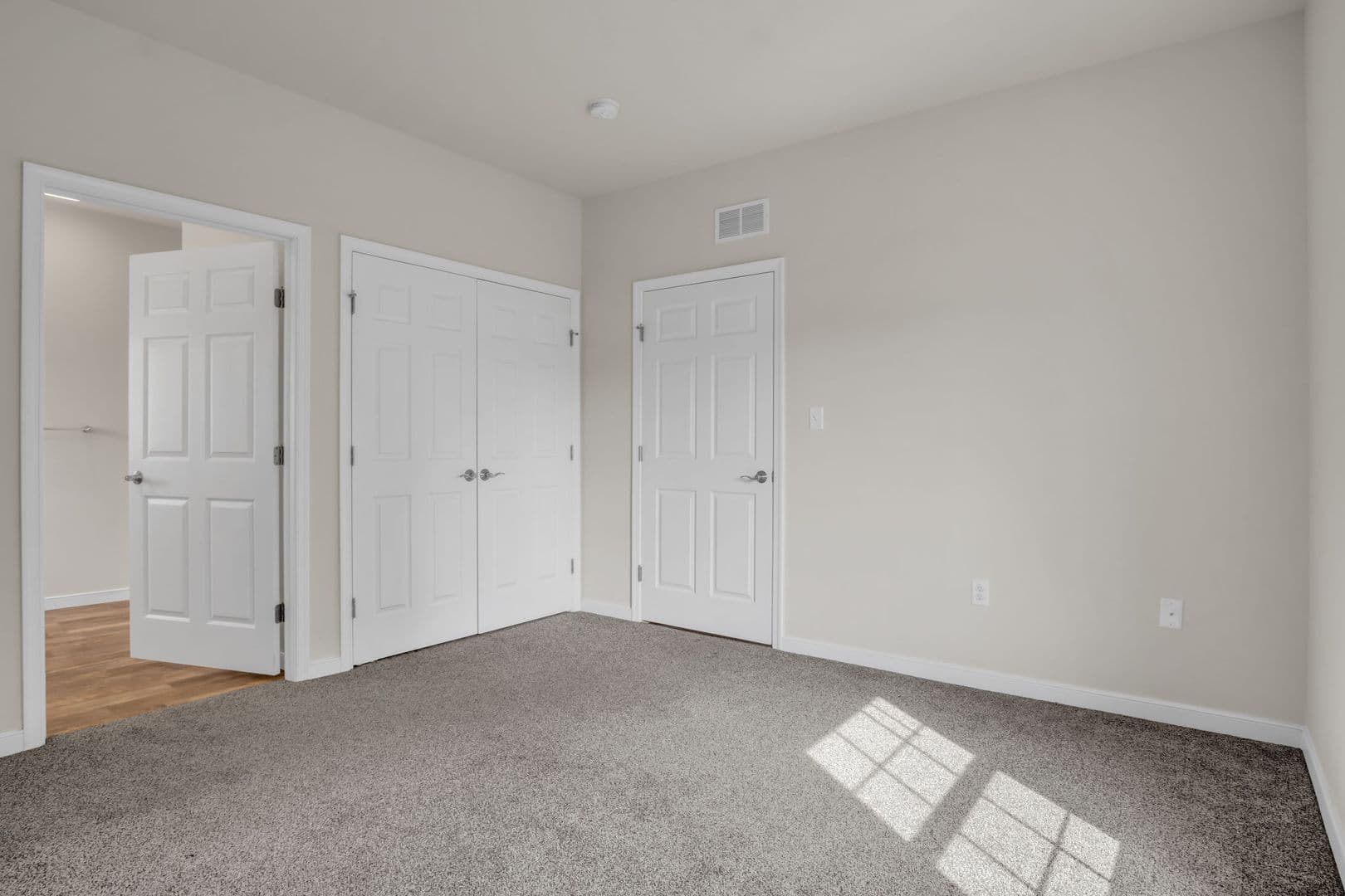 Palmyra Apartment: 125 Farmshed Rd