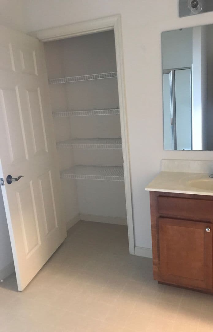 Shippensburg Apartment: 100 Deerfield Lane