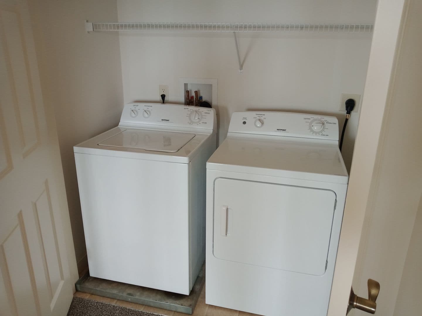 Shippensburg Apartment: 100 Deerfield Lane