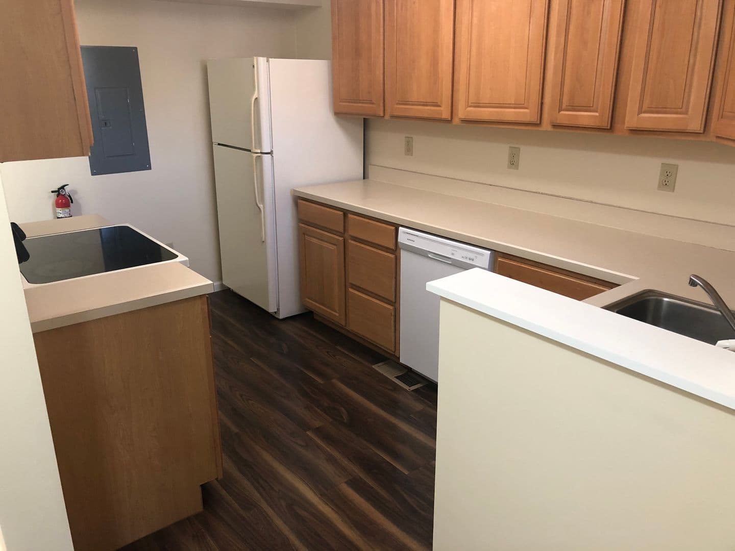 State College Apartment: 1051 Teaberry Lane