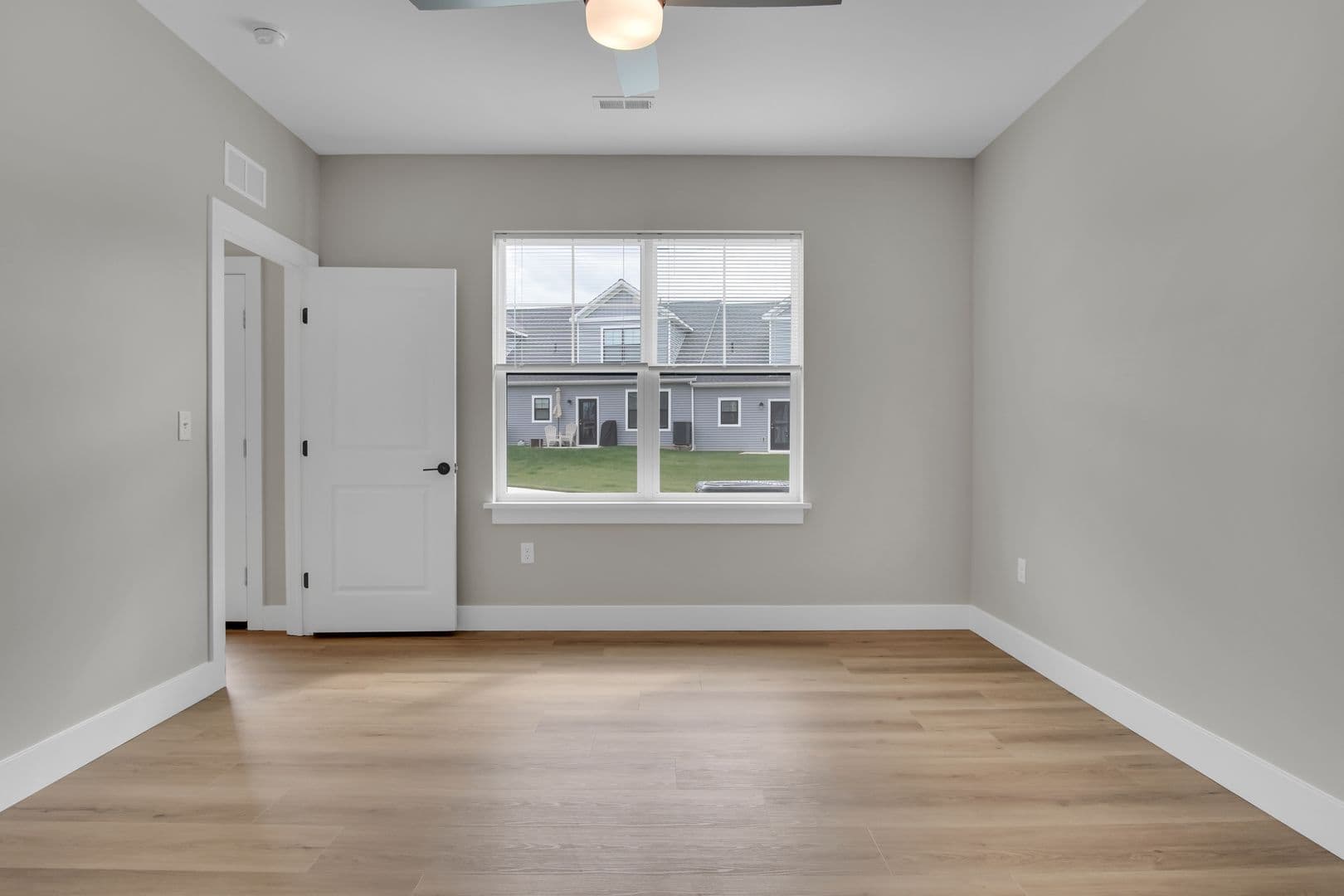 Manheim Townhome: Fruitville Pike