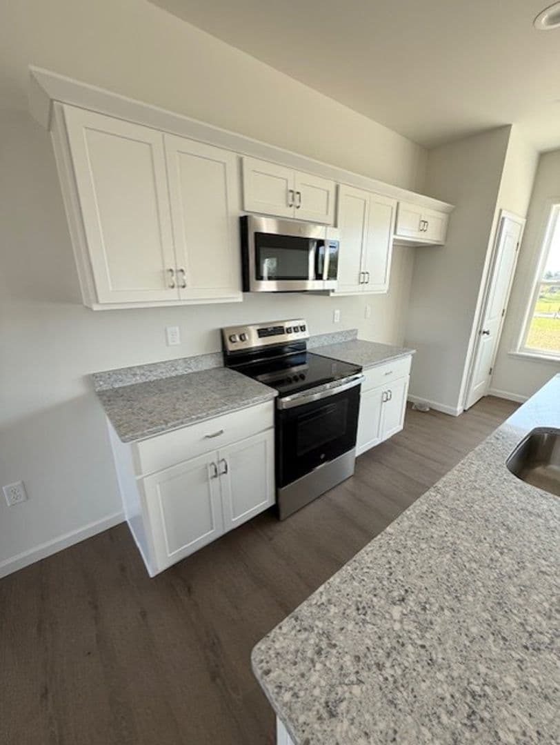 Elizabethtown Apartment: N. Conifer Dr.