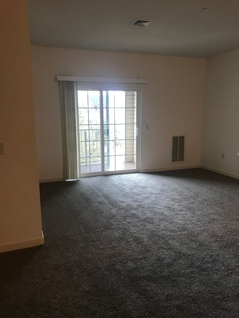Shippensburg Apartment: 100 Deerfield Lane