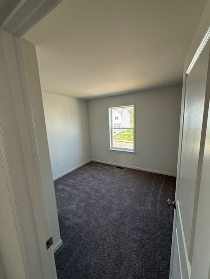 Elizabethtown Apartment: N. Conifer Dr.