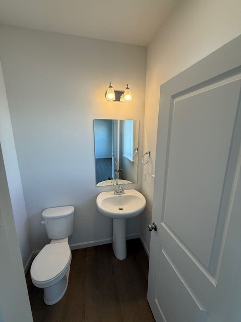 Elizabethtown Apartment: N. Conifer Dr.